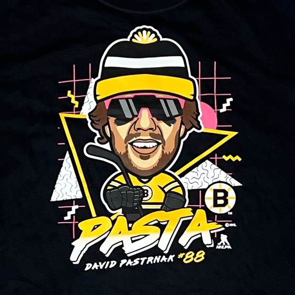 Boston Bruins David Pastrnak NHL Ice Hockey Sports Cartoon Mens Tshirt - Picture 2 of 4